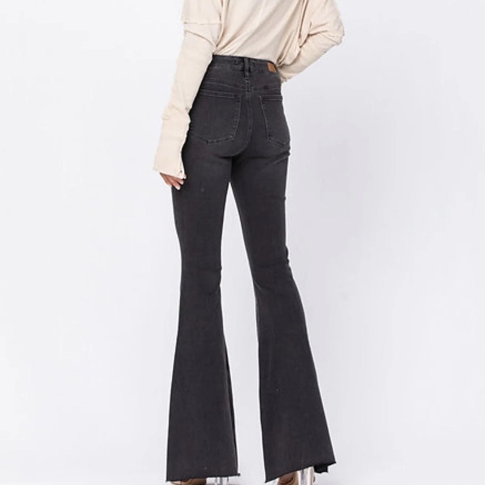 Judy Blue Black Wash High Rise Super Flare Jeans 14W